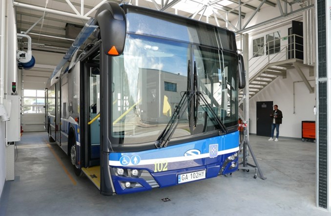 Busy Do Piotrkowa Z Bełchatowa Solaris dostarczy elektrobusy do Piotrkowa Trybunalskiego - Transport